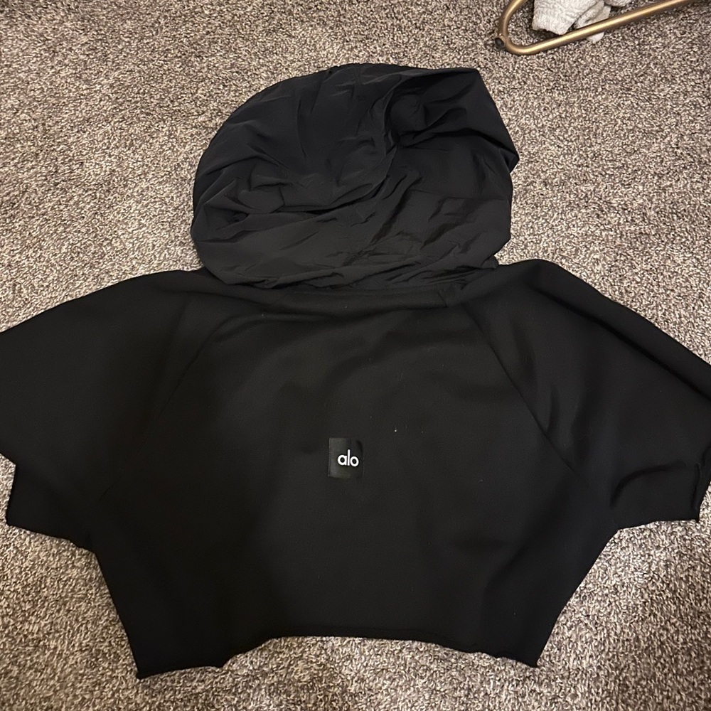 ALO yoga cropped sweater
